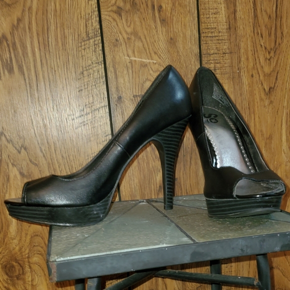 Platform heels with peep toe - Picture 9 of 9